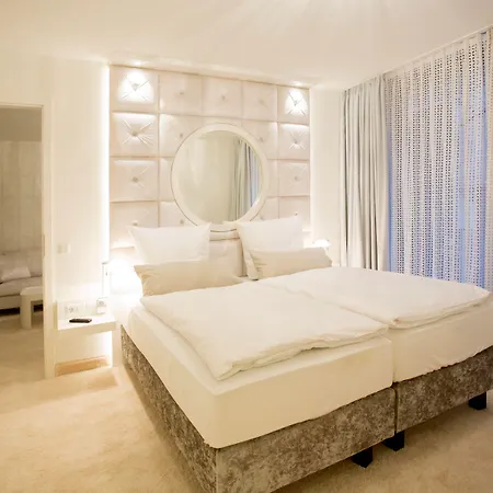 Designhotel Kronjuwel Otel